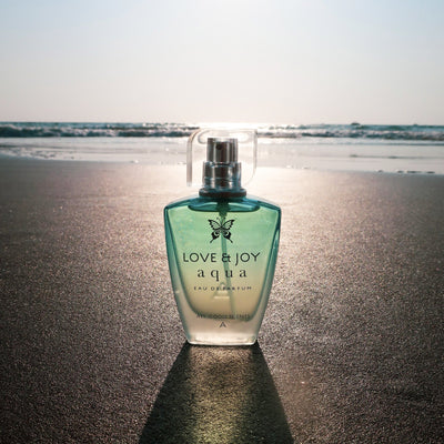#TravelWithYourNose with Our Summer Scent Recommendations